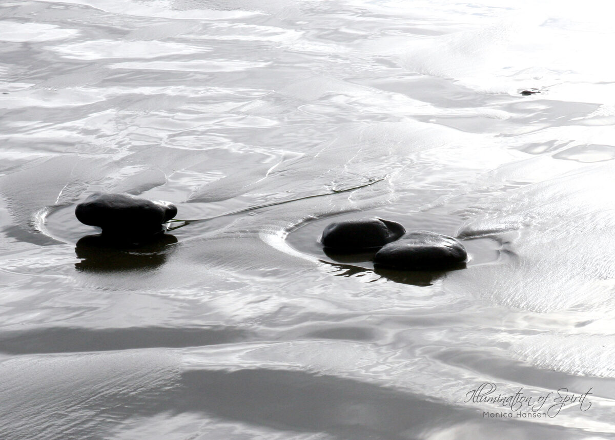 Photograph — Lakes - Rivers - Oceans
