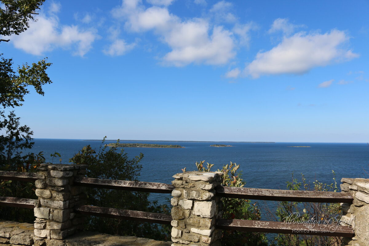 Photograph — Lakes - Rivers - Oceans